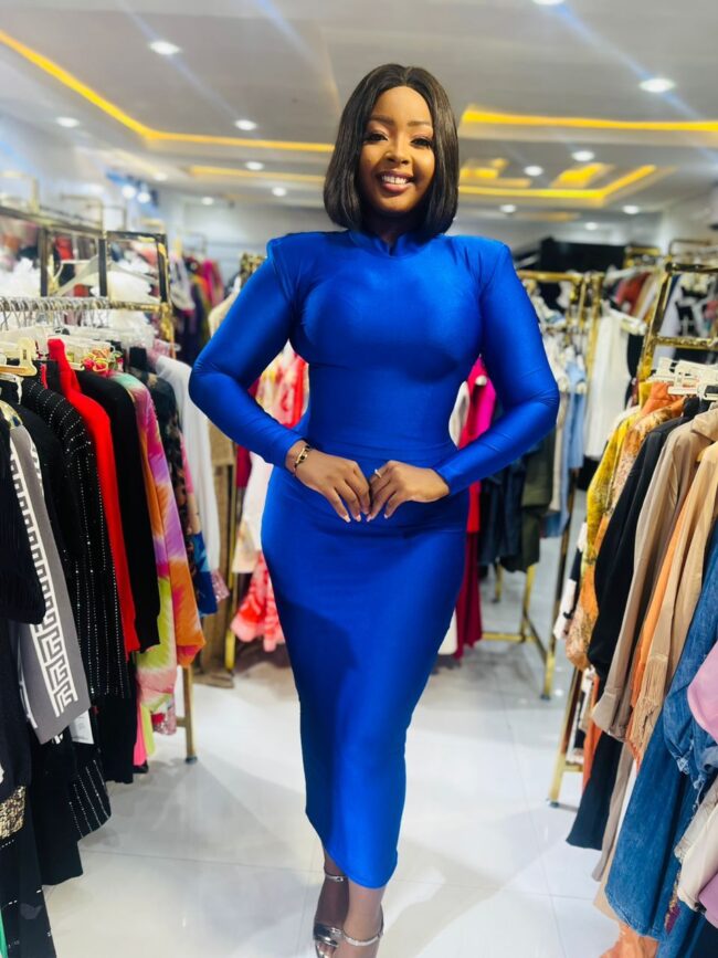 Royal Blue Long Sleeve Bodycon Dress – Elegance in Every Curve