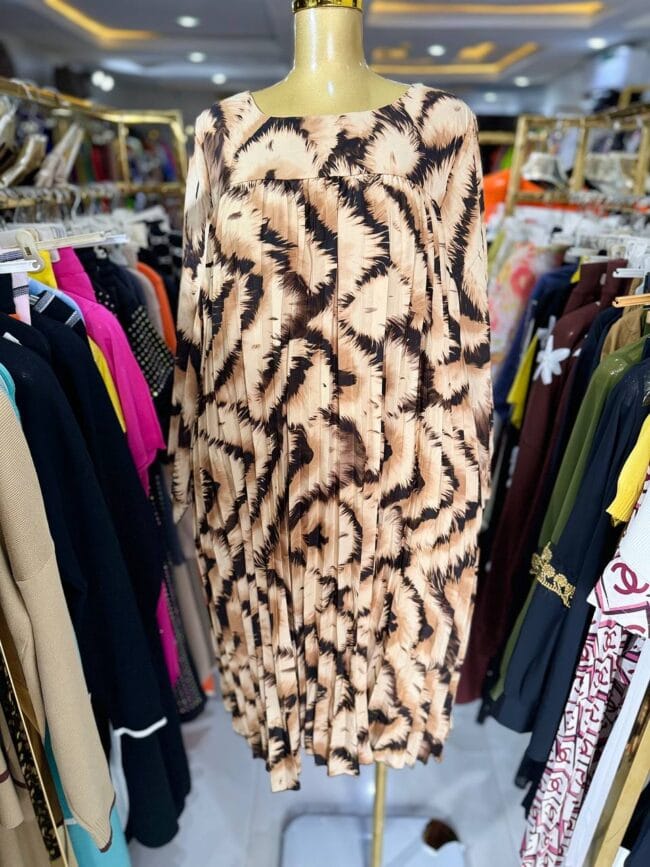 Short plitted dress - Image 3