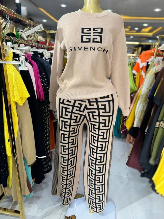 Givenchy tracksuit - Image 2